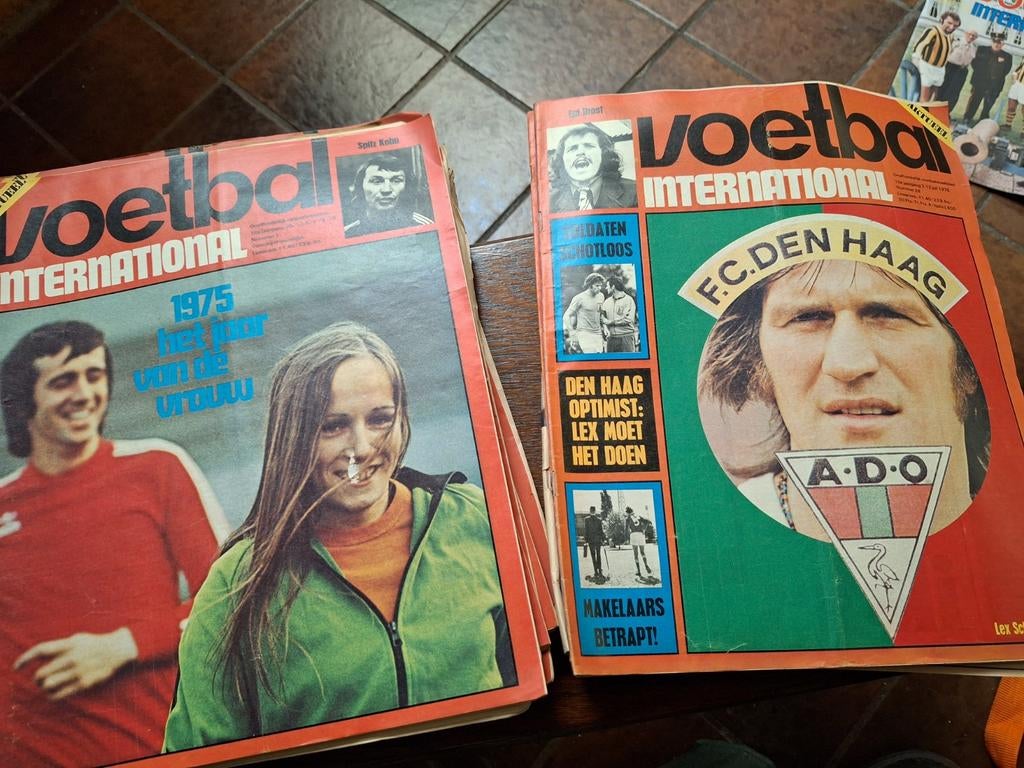 Volledige jaargang Voetbal international 1975, Ophalen of Verzenden, Gebruikt, Ajax, Boek of Tijdschrift