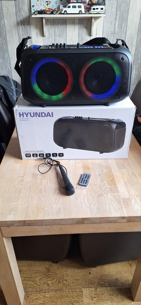 Hyundai party brick speaker, Ophalen of Verzenden, Complete set