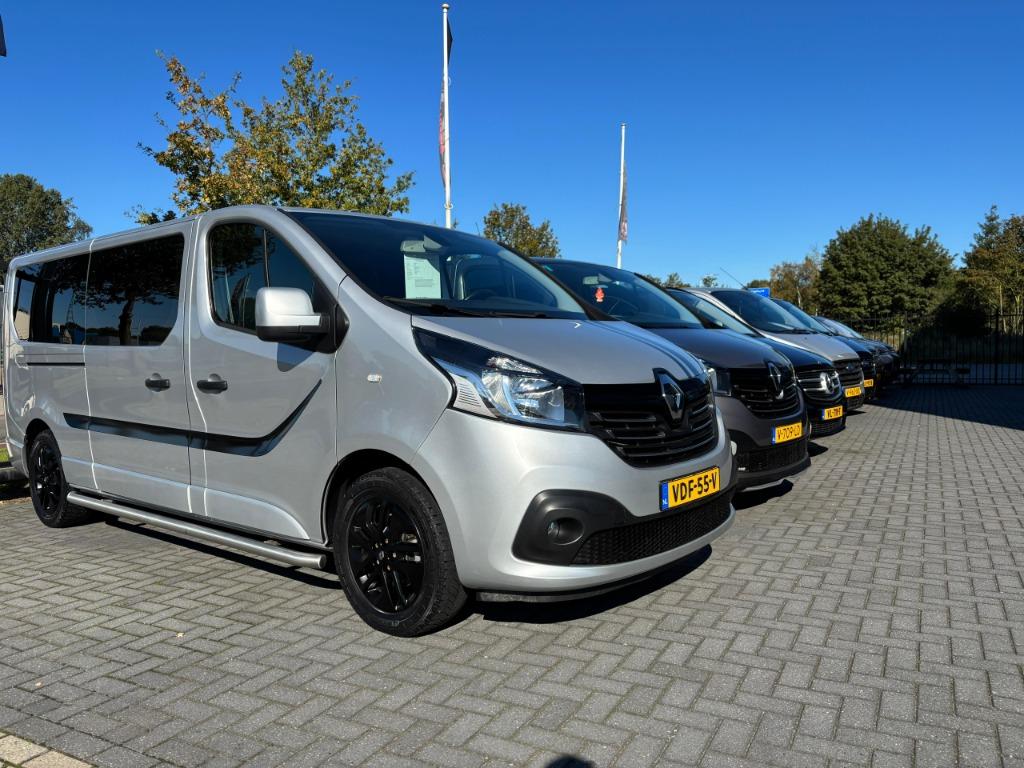 Dubbele cabine kopen of leasen dan moet u C&J zijn., Renault, Wit, Bedrijf, Zwart