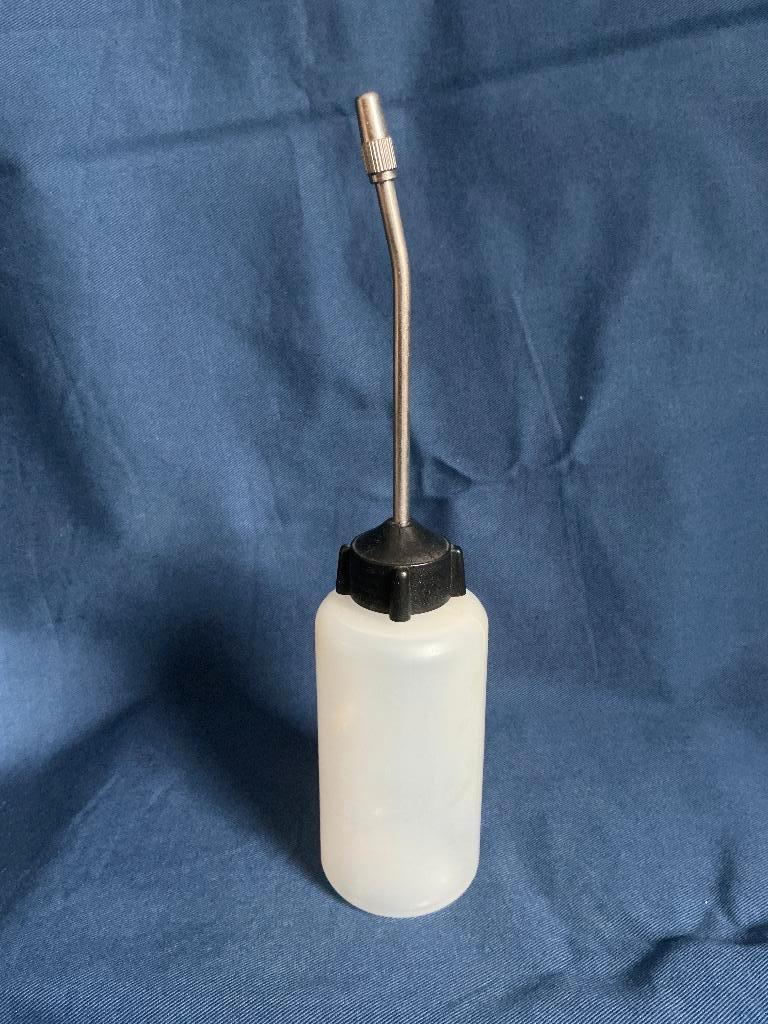 BERNINA PLASTIC HOOG 17.5 CM DIAM 4 CM FLESJE HOOG 9, Antiek en Kunst, Antiek | Gereedschap en Instrumenten, Ophalen of Verzenden