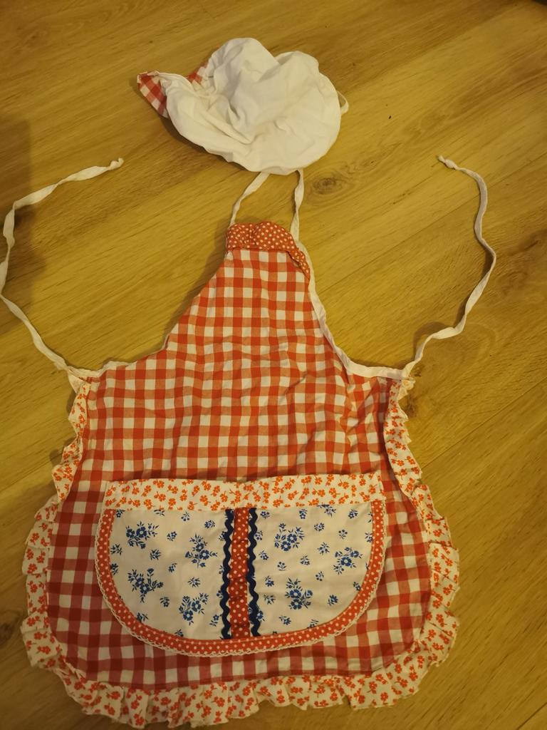 Kookschort met muts voor kinderen, Ophalen of Verzenden, Zo goed als nieuw