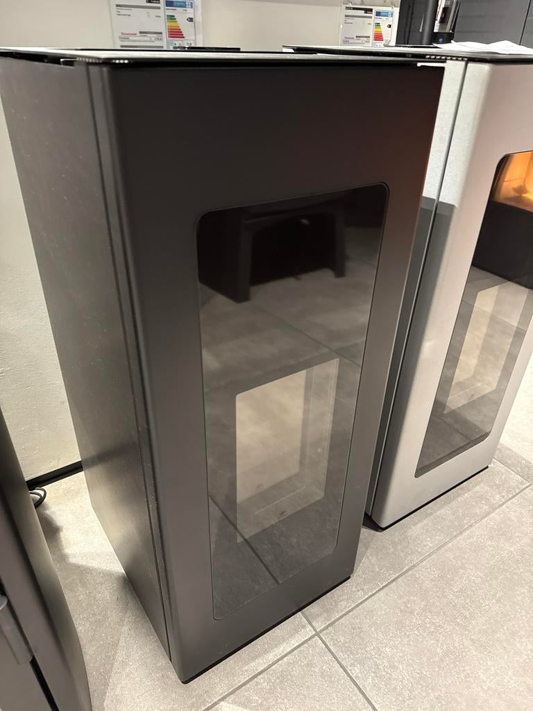 Jotul PF 732 Zwart Pelletkachel - Nieuwstaat, Huis en Inrichting, Kachels, Ophalen, Jotul, Nieuw, Pelletkachel