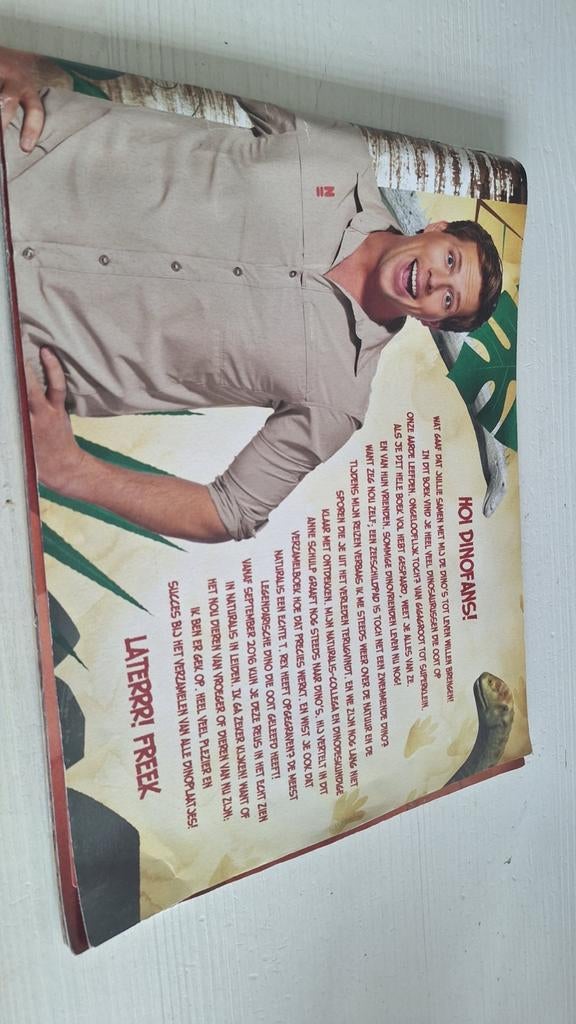 Gebruikte Vreek Vonk Dino boek - Leerzaam en leuk!, Ophalen of Verzenden, Gelezen, Vreek Vonk, Non-fictie