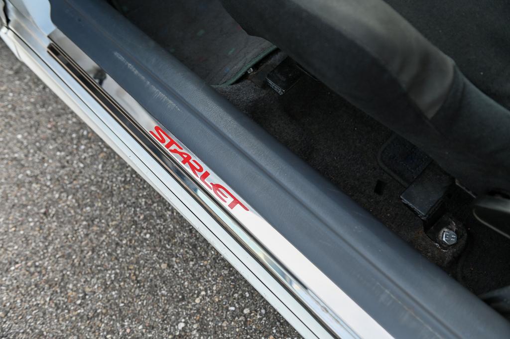 Toyota 1998 Wit, foto 12
