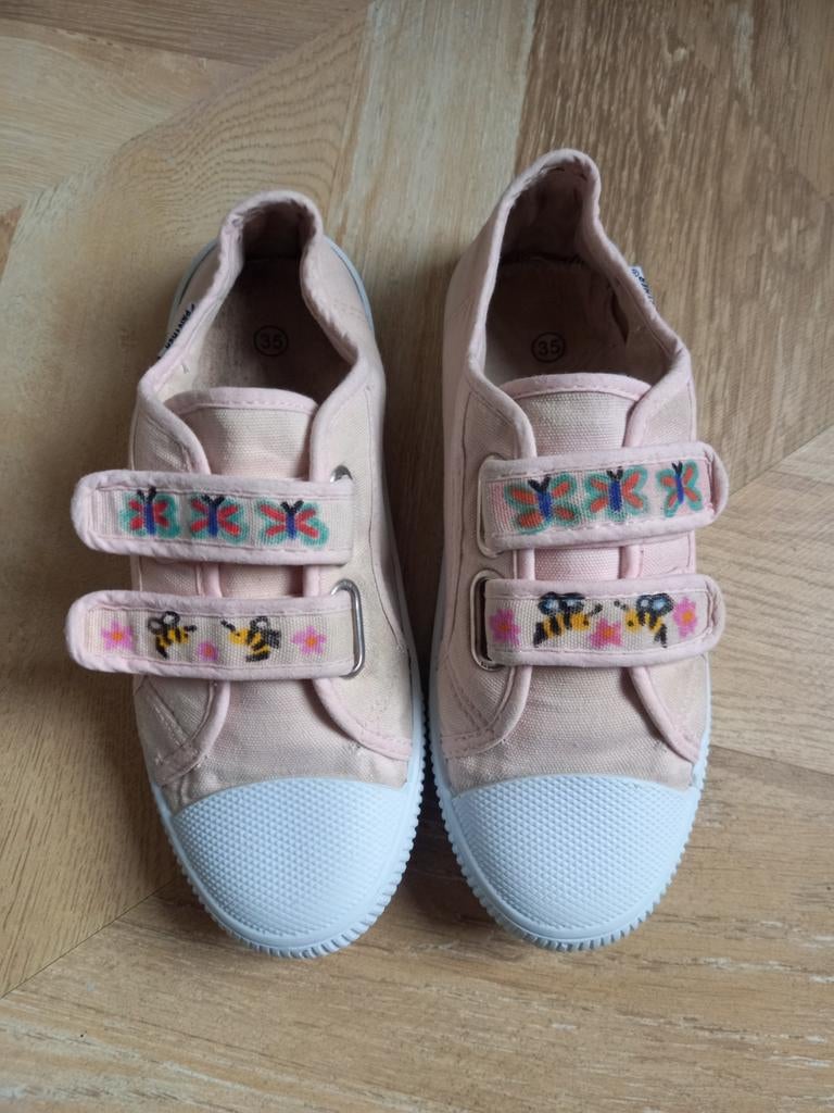 Leuke gymschoenen maat 35, Kinderen en Baby's, Kinderkleding | Schoenen en Sokken, Gebruikt, Meisje, Sportschoenen, Ophalen of Verzenden