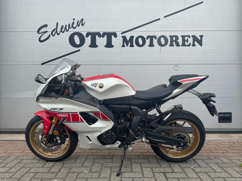 Yamaha R7 60TH Anniversary, 2 cilinders, Bedrijf, Super Sport, LED Verlichting