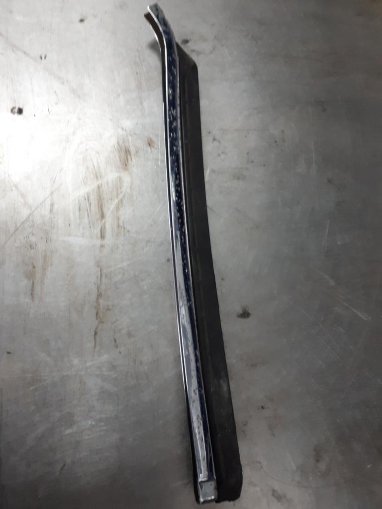 Opel commodore a raam lijst, Auto-onderdelen, Carrosserie en Plaatwerk, Ophalen of Verzenden, Voor, Opel, Deur