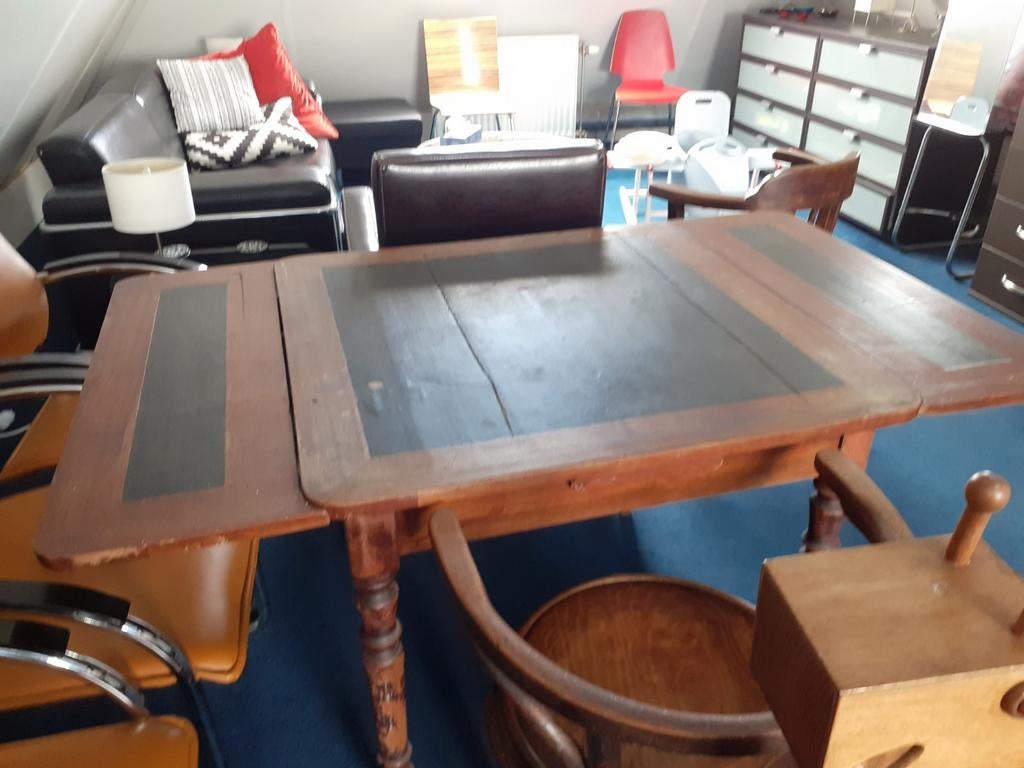 Antieke/vintage tafel.en 2 vintage stoelen, Huis en Inrichting, Tafels | Eettafels, Ophalen, Gebruikt, 50 tot 100 cm, Vintage