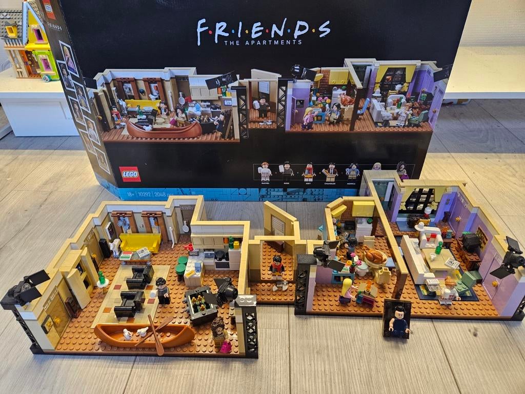 LEGO 10292 Friends The Appartments - Appartementen, Kinderen en Baby's, Speelgoed | Duplo en Lego, Zo goed als nieuw, Ophalen
