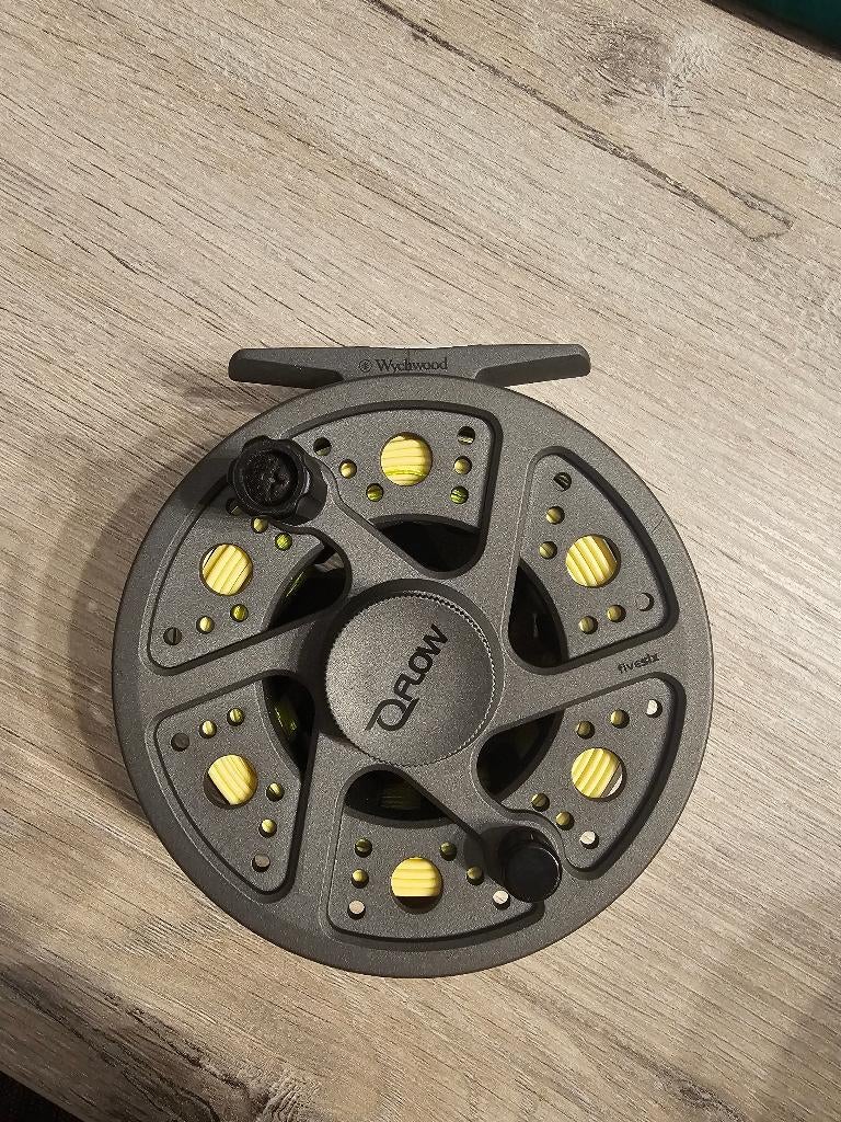 Vliegvis reel, Watersport en Boten, Ophalen of Verzenden, Zo goed als nieuw, Complete set