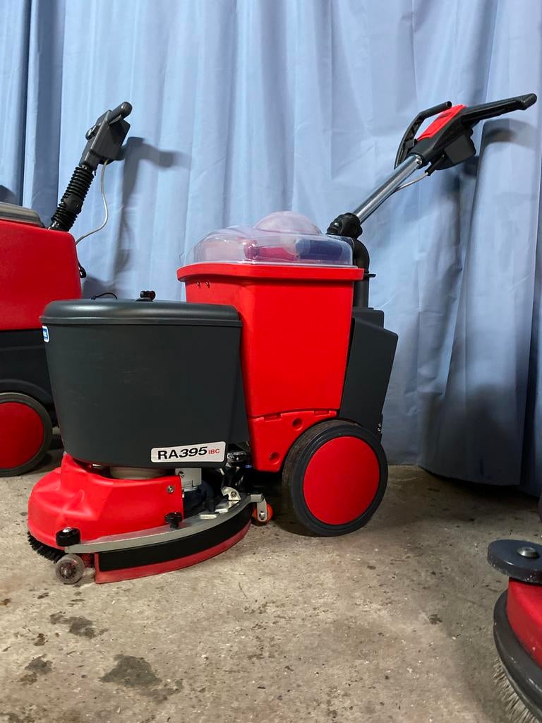 Gebruikte schrob-/ zuigmachine Cleanfix RA 395 IBC, Ophalen, Zo goed als nieuw, Schrobmachine