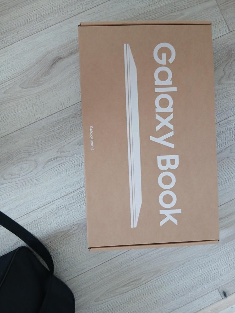 Laptop te koop, 13 inch of meer, NP750XGJ-KG4NL, Nieuw, Ophalen of Verzenden