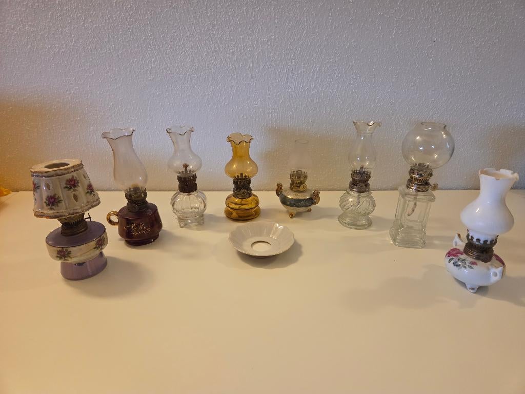 55 kleine antieke olielampjes, Antiek en Kunst, Ophalen of Verzenden