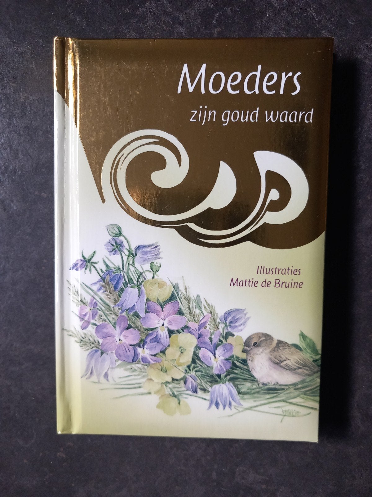 Boek: Moeders zijn goud waard, vol gedichten, gebeden enz., Ophalen of Verzenden, Zo goed als nieuw