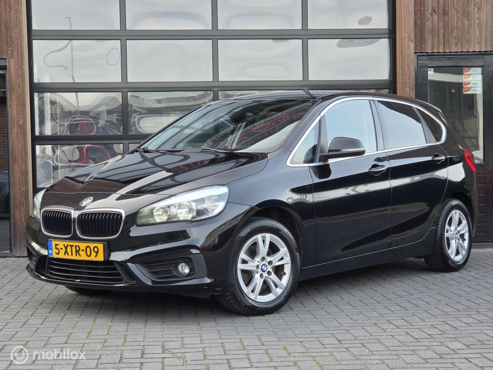 BMW 2-SERIE ACTIVE TOURER 218D 2.0 EURO6 NAVI STOELVERW TREK, Auto's, Voorwielaandrijving, Stof, 150 pk, Zwart
