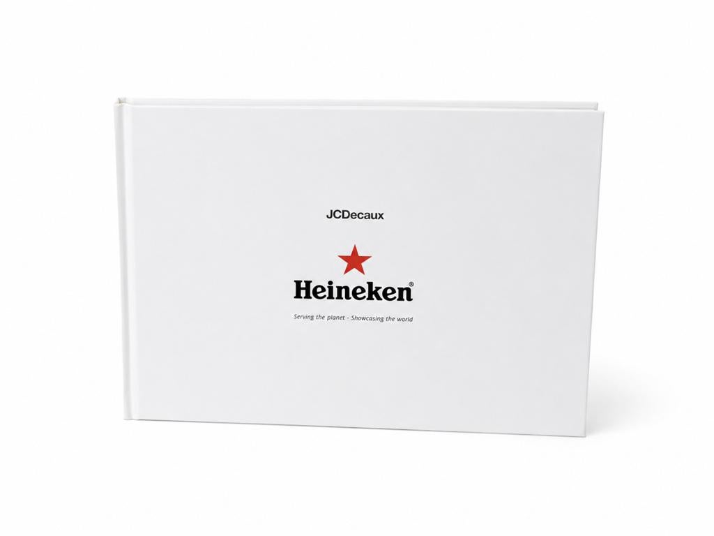 Uniek hardcover promotie-/designboek van Heineken + JCDecaux, Ophalen of Verzenden, Zo goed als nieuw, Overige typen, Heineken