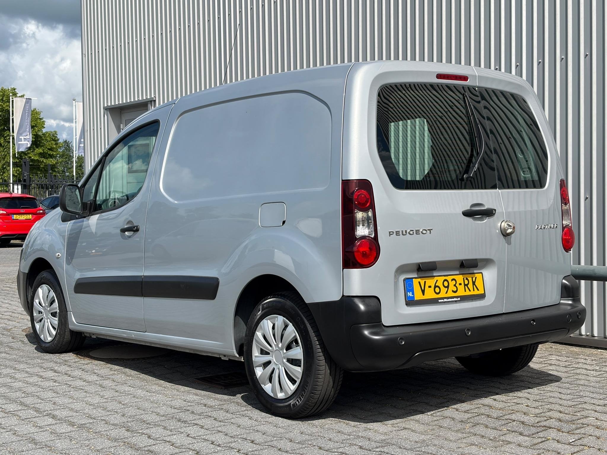 Peugeot Partner 120 1.6 BlueHDi 75 L1 Premium*AIRCO*CRUISE*P, Voorwielaandrijving, Stof, 4 cilinders, 23 km/l