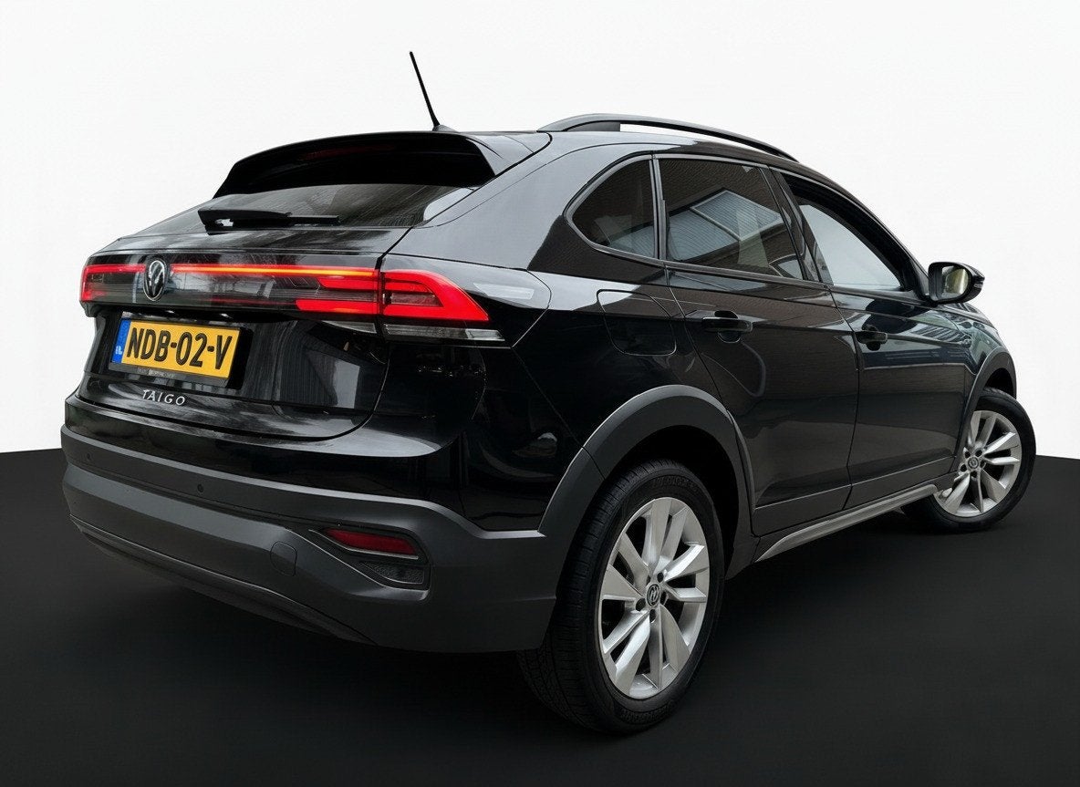 Volkswagen Taigo TSI 95PK LIFE BUSINESS CARPLAY/PDC/STOELVER, Auto's, Gebruikt, Zwart, Origineel Nederlands, Handgeschakeld