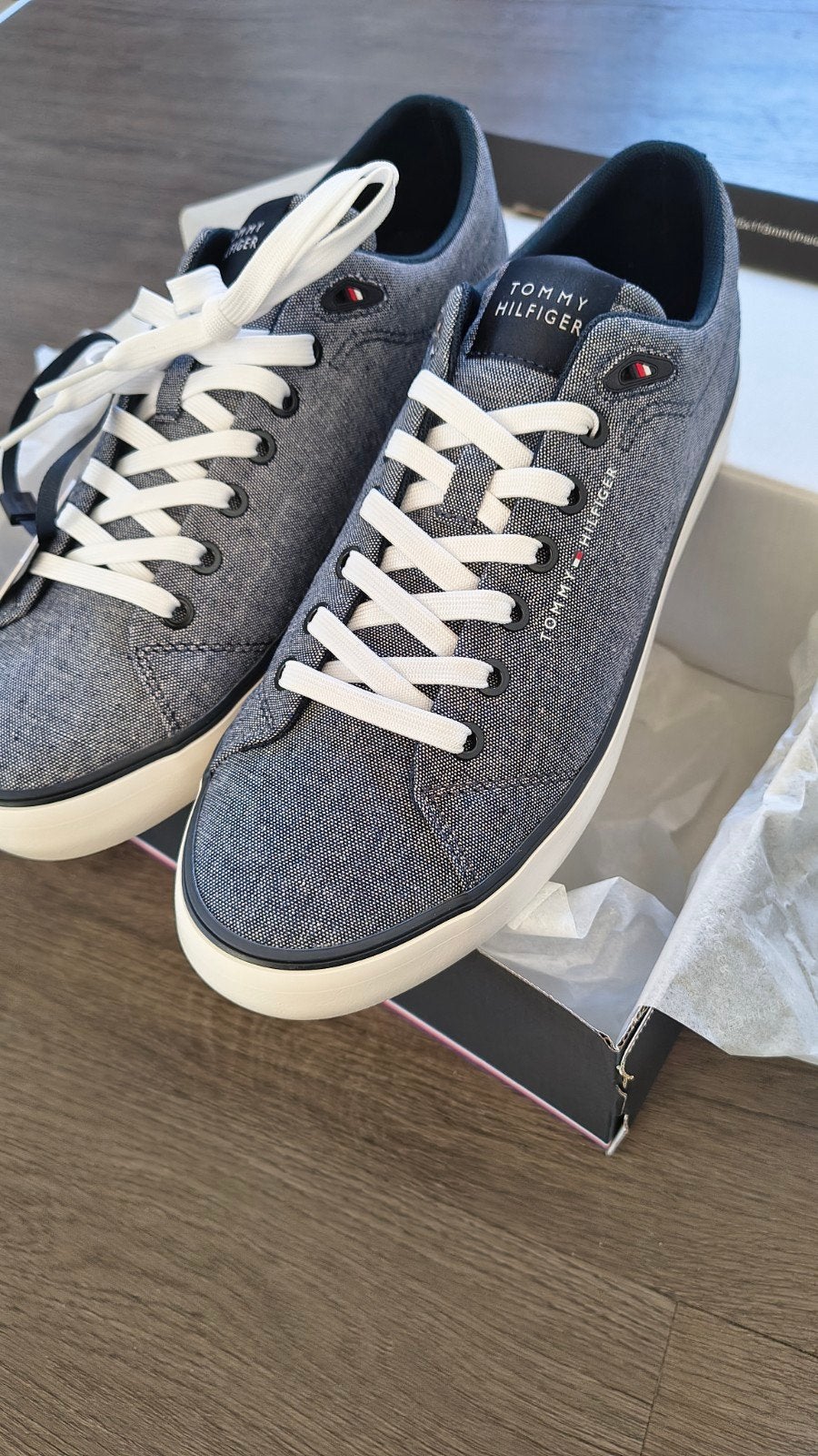 Tommy Hilfiger sneaker 43 nieuw ophalen toegestuurd kl, Blauw, Tommy Hilfiger, Nieuw, Ophalen of Verzenden