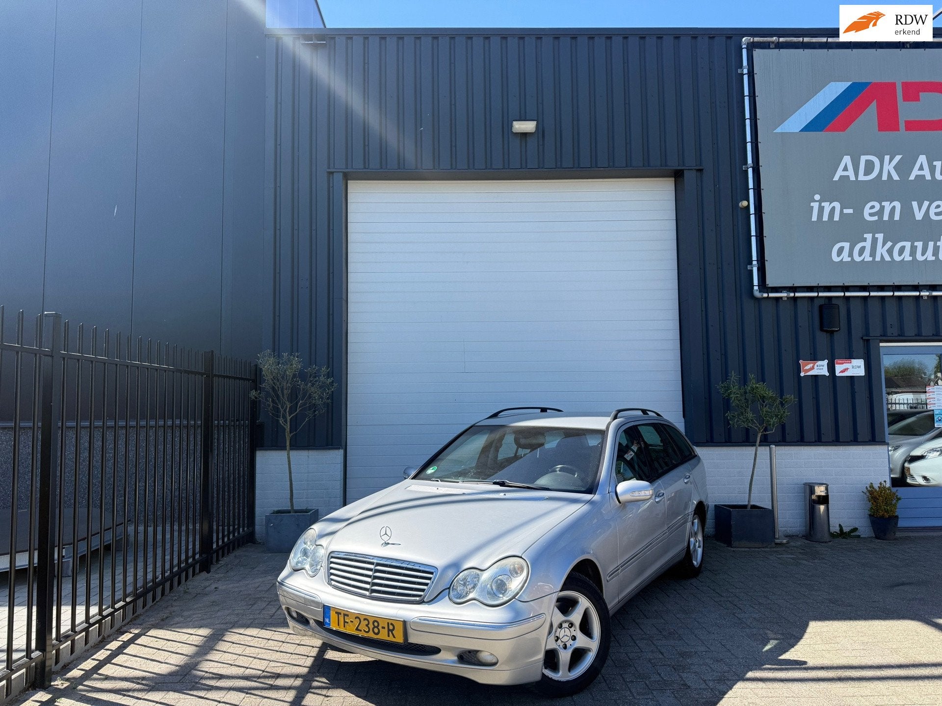Mercedes-Benz C-klasse Combi 240 Elegance 4-Matic 4x4/AUTOMA, Auto's, Automaat, Stof, Gebruikt, Zwart