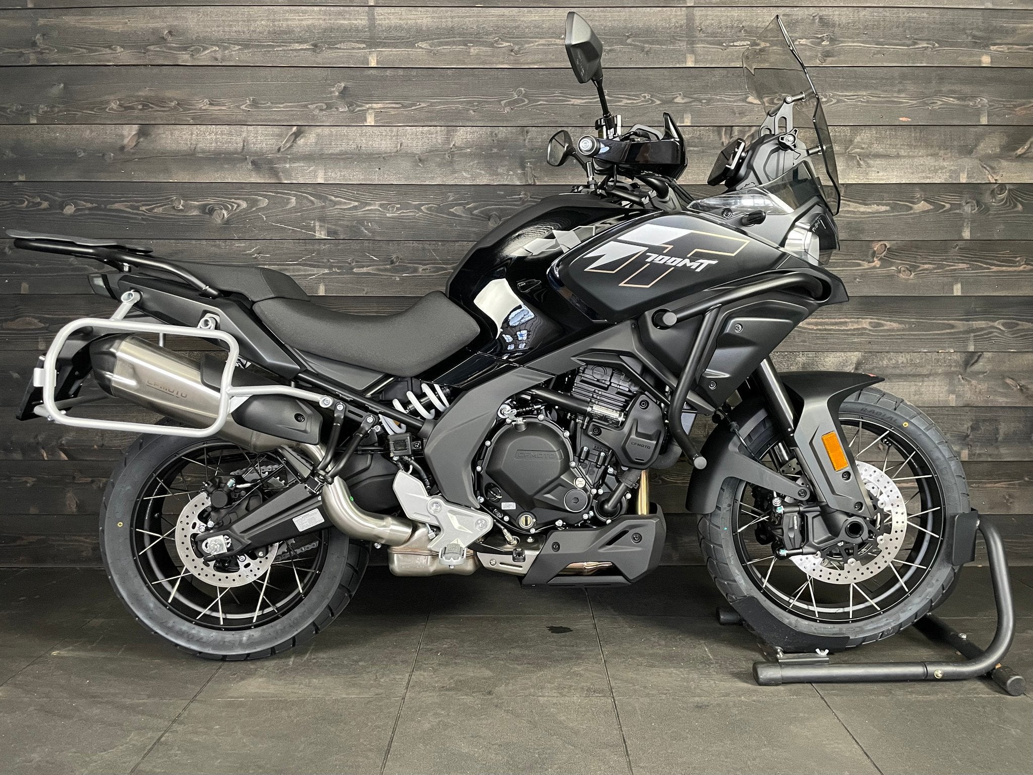 CFMOTO 700MT ADVENTURE BLACK DEMO (bj 2026), 693 cc, Bedrijf, Meer dan 35 kW, Toermotor