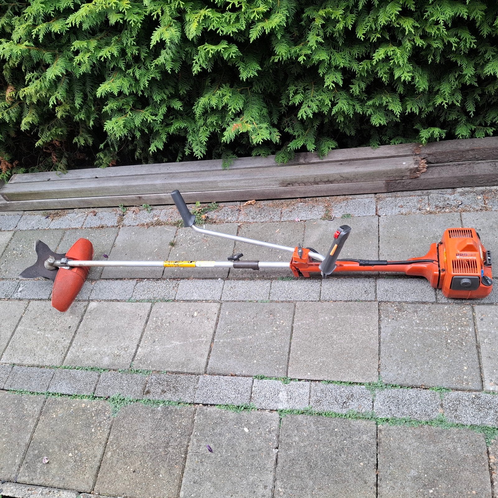 Husqvarna bosmaaier 225RD - Loopt niet (weinig compressie), Ophalen of Verzenden, Gebruikt, Benzine, Husqvarna