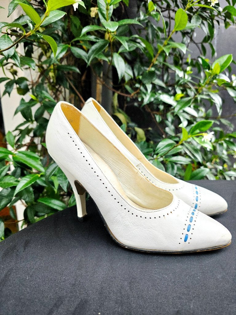 Vintage 80s Nino Bergati Leather Pumps (60s Retro Revival), Kleding | Dames, Schoenen, Unknown, Wit, Unknown, Ophalen of Verzenden