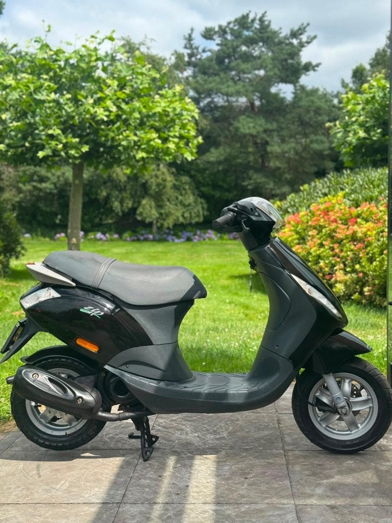 ⭐️Piaggio zip 2 takt 50cc Brom Glans zwart 11515 km⭐️, Fietsen en Brommers, Scooters | Piaggio, Niet ingevuld, Niet ingevuld, Niet ingevuld