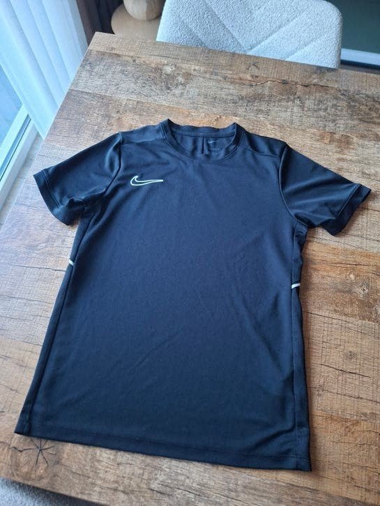 Nike sportshirt jongen maat 147-158 (zeer goede staat), Zwart, Nike, Overige maten, Ophalen of Verzenden