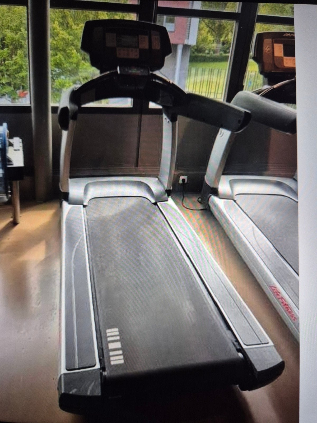 Life Fitness Inspire Loopband Professioneel, Ophalen, Gebruikt, Metaal, Loopband