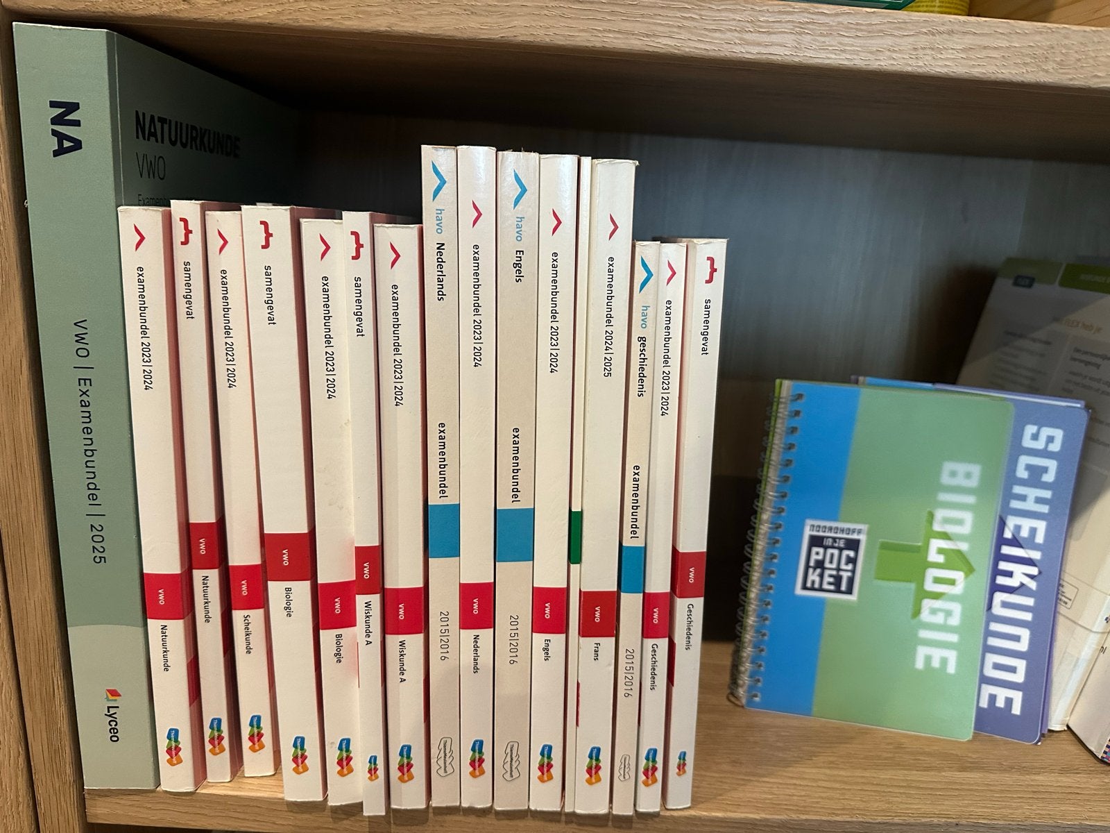 Examenbundels en samengevat VWO Natuur & Gezondheid, Ophalen of Verzenden, Zo goed als nieuw, VWO, Wiskunde A
