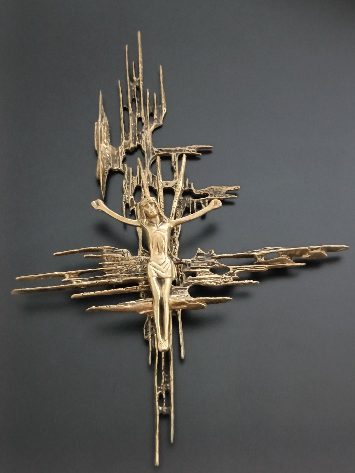 Vintage brutalist crucifix Salvador Dali After., Ophalen of Verzenden