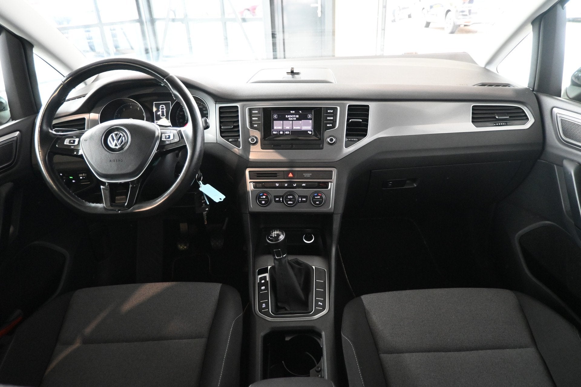 Volkswagen Golf Sportsvan 1.2 TSI Easyline Clima Cruise Cont, Auto's, Gebruikt, 4 cilinders, Met garantie (alle), Zwart