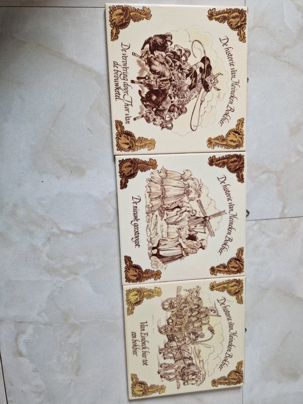 Antieke Heineken Bokbier Tegels - De Historie van Bokbier, Antiek en Kunst, Ophalen of Verzenden
