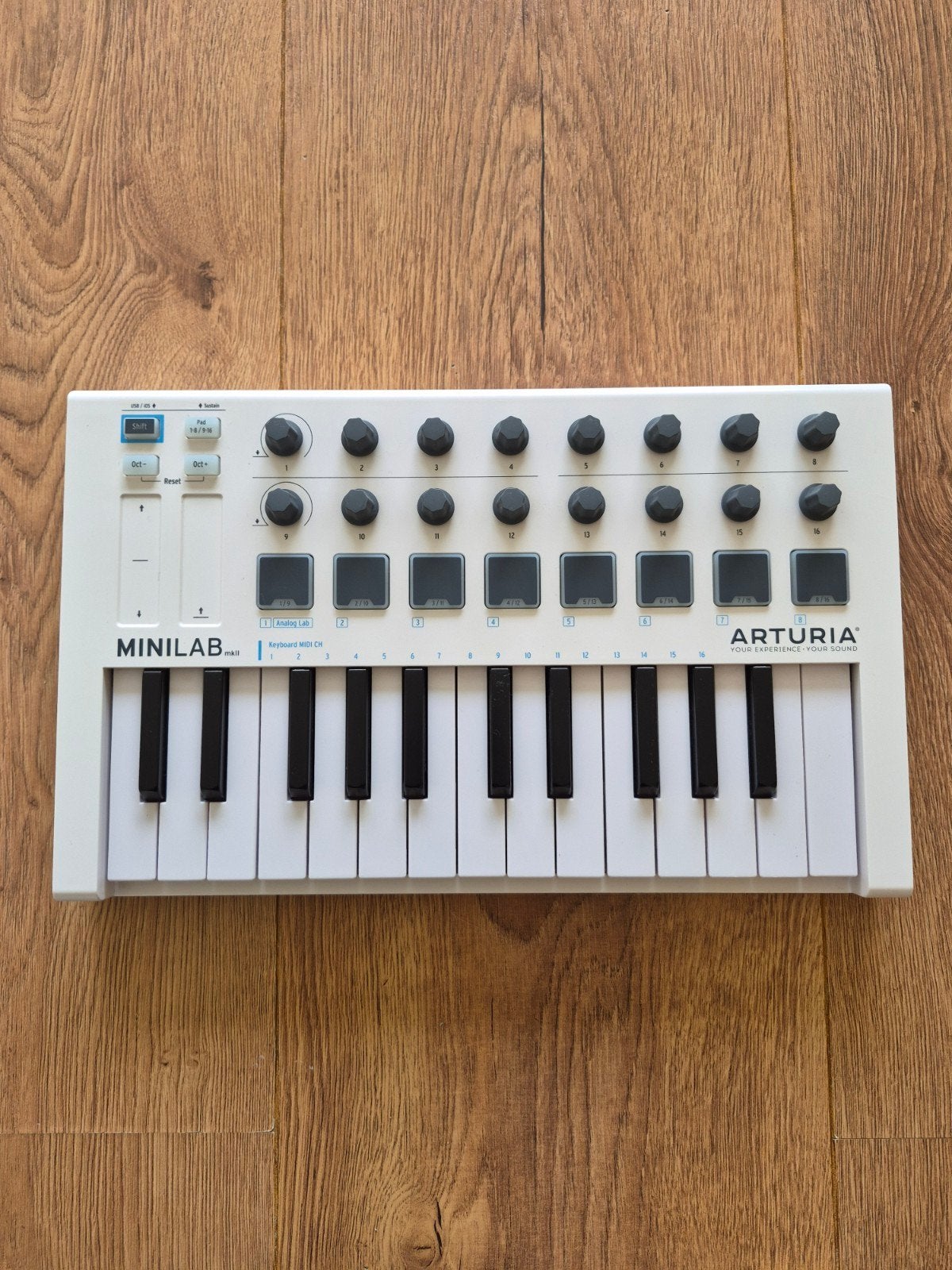 Arturia MiniLab mkII MIDI Controller Keyboard, Overige aantallen, Zo goed als nieuw, Midi-aansluiting, Ophalen