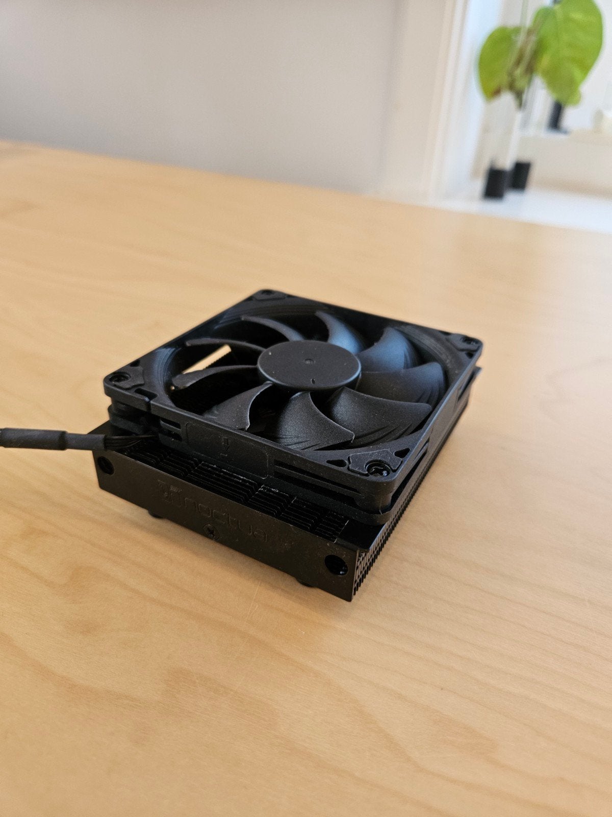 Noctua NH-L9a-AM4 Black Low-Profile CPU Koeler voor AMD AM4, Computers en Software, Computerkoelers, Ophalen of Verzenden, Zo goed als nieuw