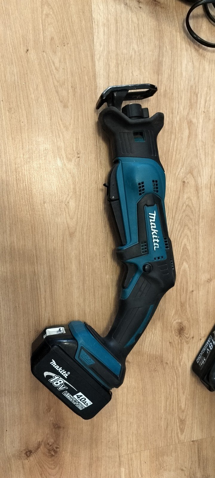Makita DJR 183 !, Doe-het-zelf en Verbouw, Gereedschap | Slijpmachines, Ophalen of Verzenden, Zo goed als nieuw, Minder dan 700 watt