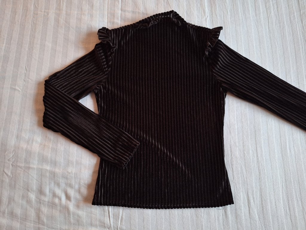 Mooie zwarte longsleeve merk Shein maat M/L 40/42, Maat 38/40 (M), Zwart, Ophalen of Verzenden, Zo goed als nieuw