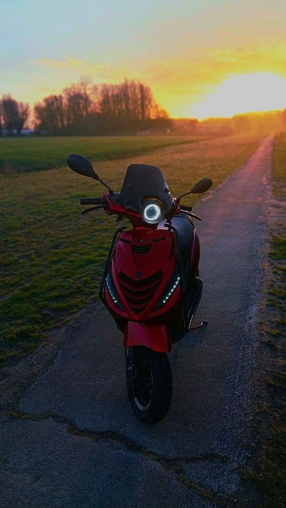 Zip 50 cc 4-takt teruil/tekoop, bied alles aan!, Ophalen, Maximaal 45 km/u, Zip, Zo goed als nieuw
