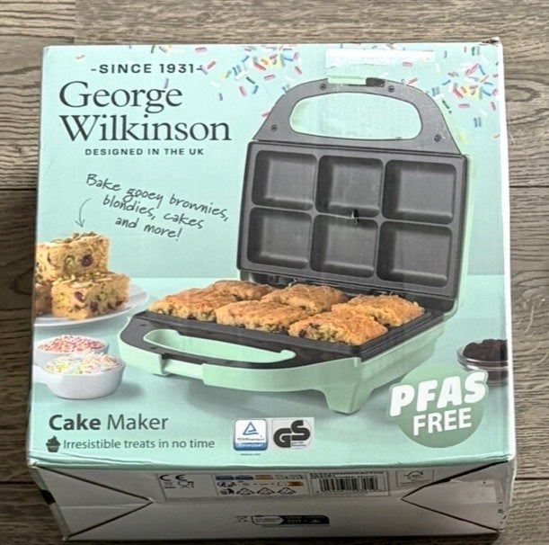 George Wilkinson Cake Maker - PFAS Vrij Brownie Maker, Overige merken, Nieuw, Ophalen of Verzenden, Vrijstaand