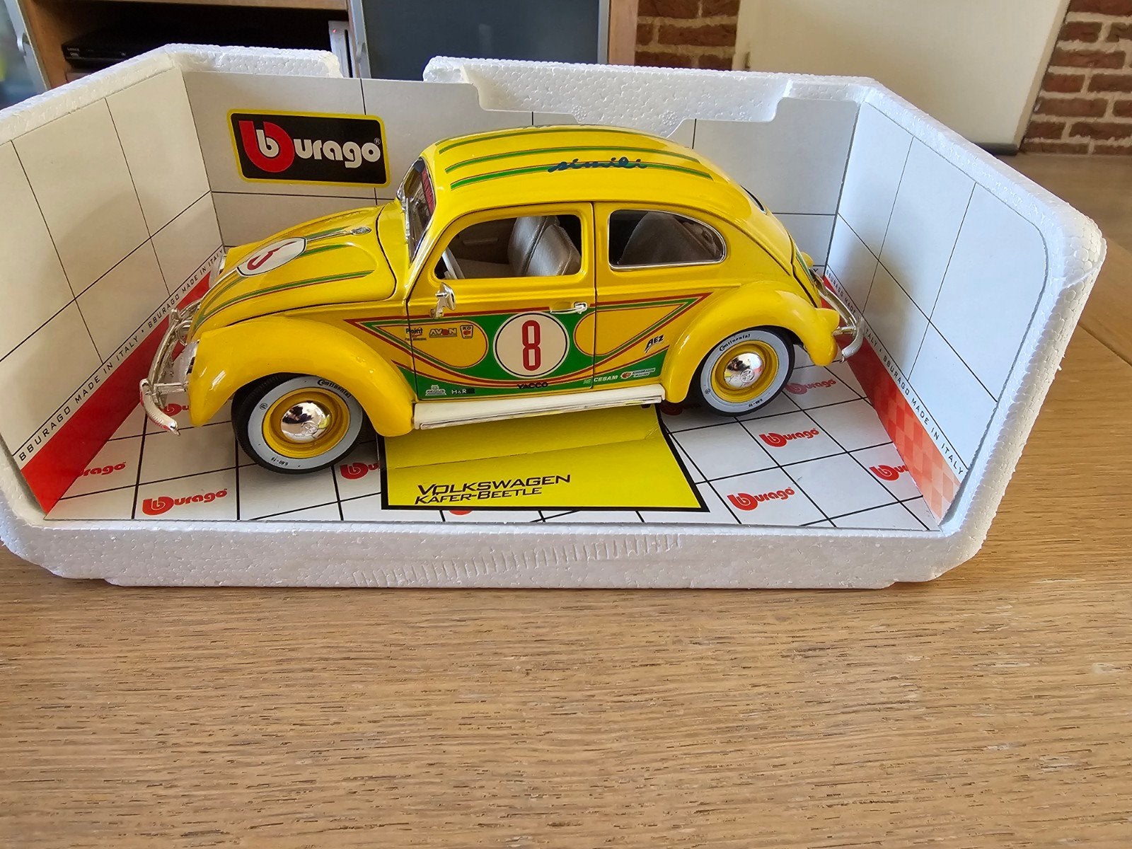 TE KOOP MOOIE BURAGO VOLKSWAGEN KAFER-BEETLE SCHAAL1:18

Nog, Hobby en Vrije tijd, Ophalen of Verzenden, Zo goed als nieuw, Auto