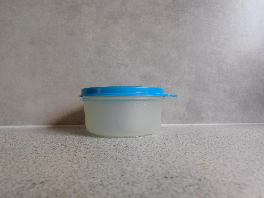 Tupperware Ruimteschaal 200 ml. Blauw, Ophalen of Verzenden, Zo goed als nieuw, Blauw, Schaal