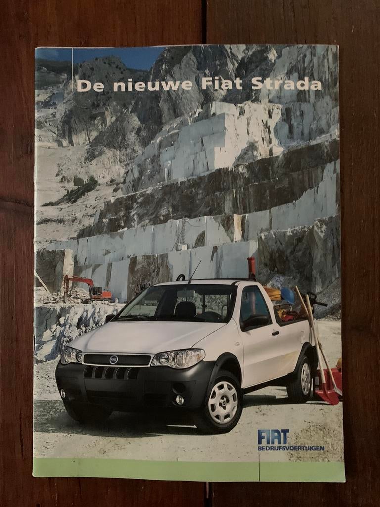 Fiat Strada folder, Boeken, Ophalen of Verzenden, Zo goed als nieuw, Overige merken