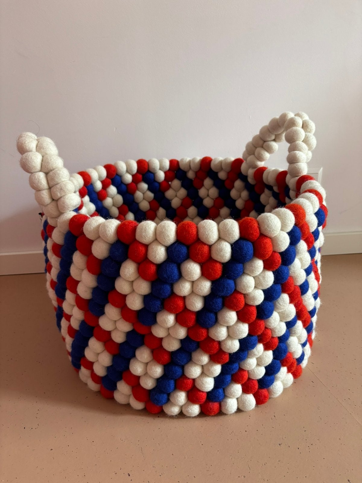 HAY Bead Basket vilten mand, Ophalen, Overige materialen, Mand, Rond