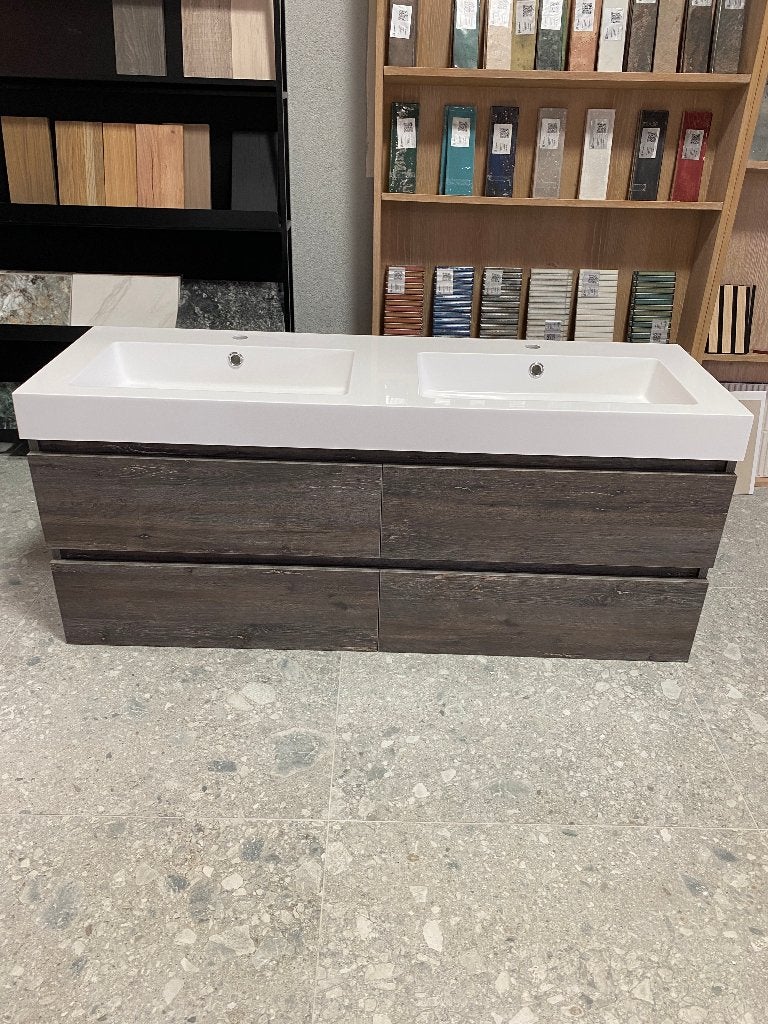 Badmeubel 140 cm showmodel van €2470 nu €850 WEG=WEG! NEW, Huis en Inrichting, Badkamer | Badkamermeubels, 100 tot 150 cm, Overige typen