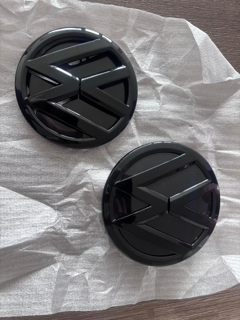 VW Polo 6C Embleem Zwart Nieuw - Voor & Achter, Ophalen, Nieuw, Voor, Volkswagen