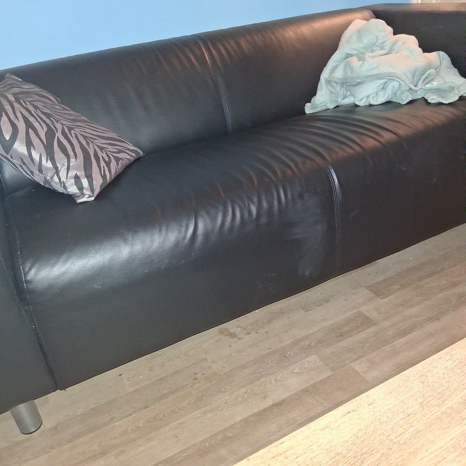 Ikea bank leer, Huis en Inrichting, Banken | Bankstellen, Ophalen, Gebruikt, Tweepersoons, Leer