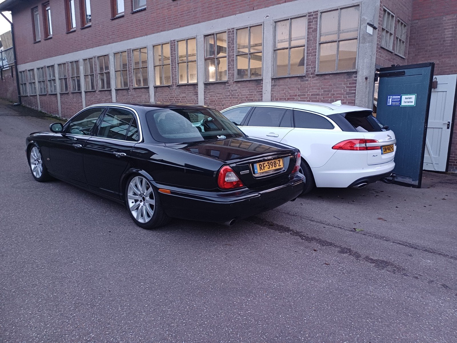 2x Jaguar : XJ 6 d Portifolio (x350) Of XF 3.0d  Sportbreak, Particulier, Te koop