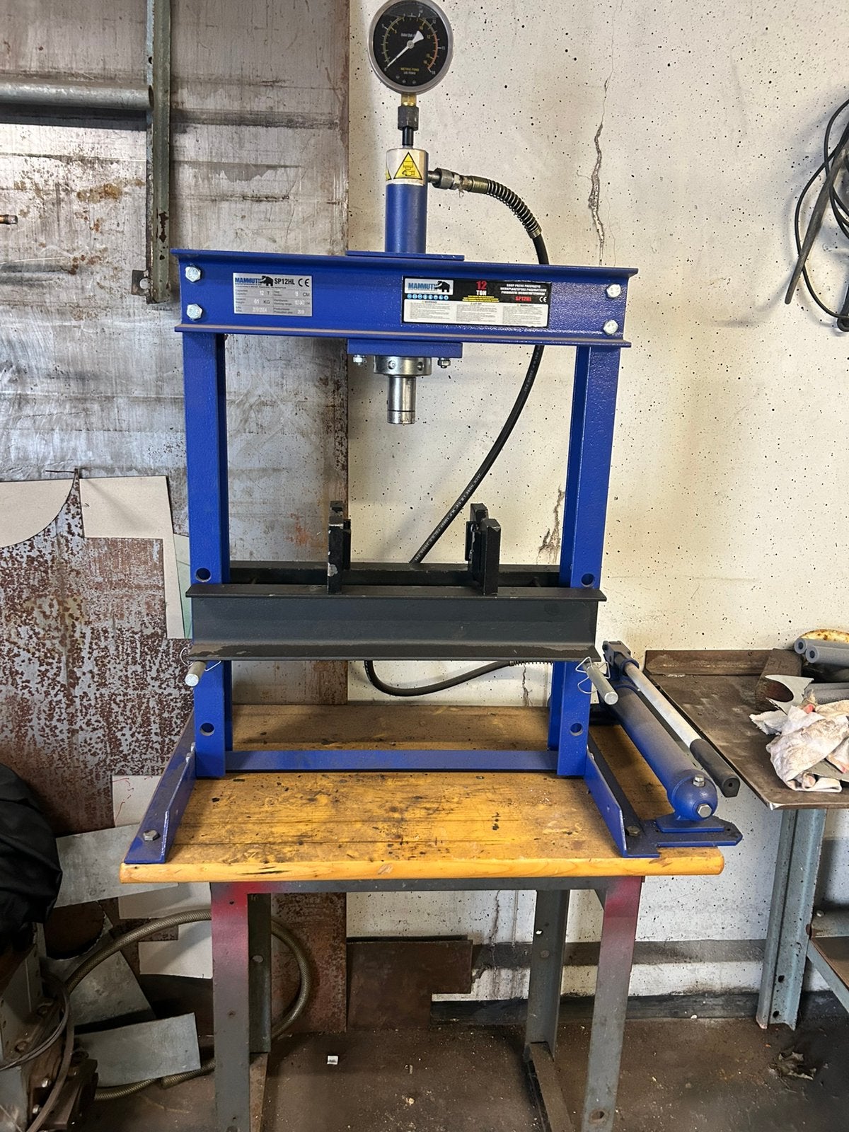Werkplaats pers 12 ton, Doe-het-zelf en Verbouw, Gereedschap | Overige machines, Ophalen, Zo goed als nieuw