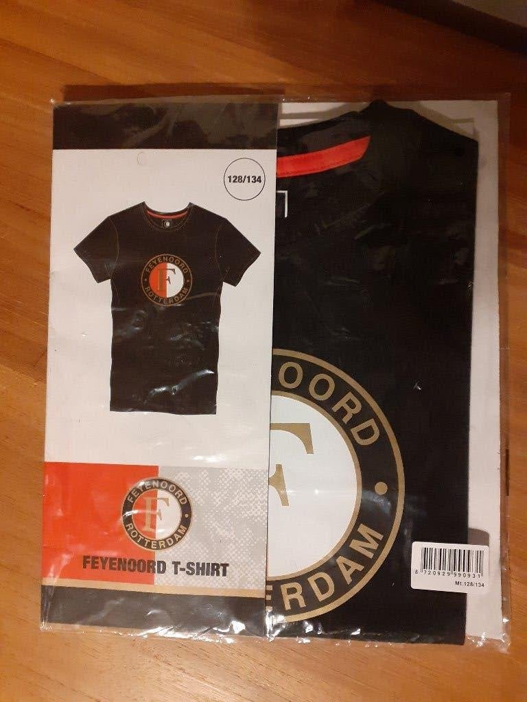 Feijenoord T-Shirt. Mt 128-134. Nieuw. 2X, Ophalen of Verzenden, Nieuw, Feyenoord, Shirt
